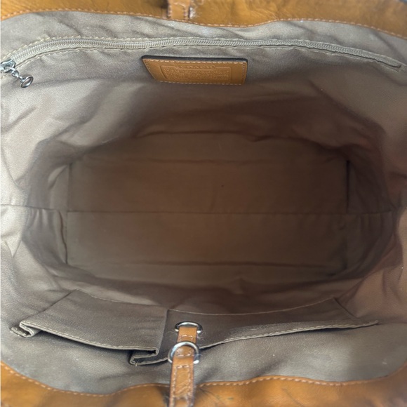 Coach Hampton 2008 Hobo Cream and Brown Shoulder Bag - Picture 3 of 10